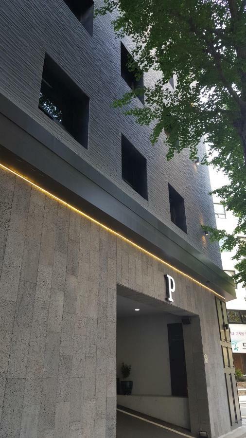 The Bs Hotel Busan Station Exterior photo