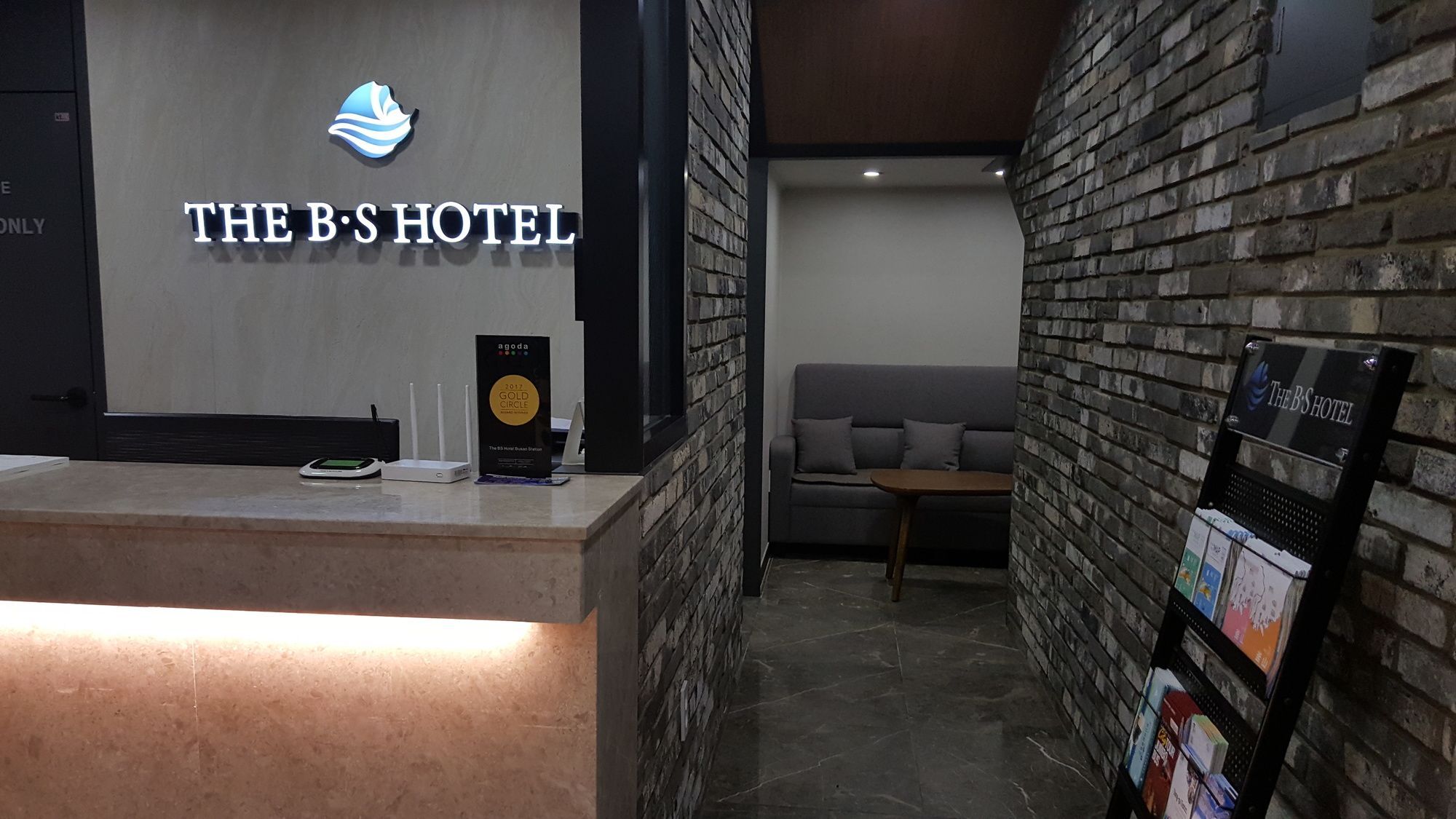 The Bs Hotel Busan Station Exterior photo