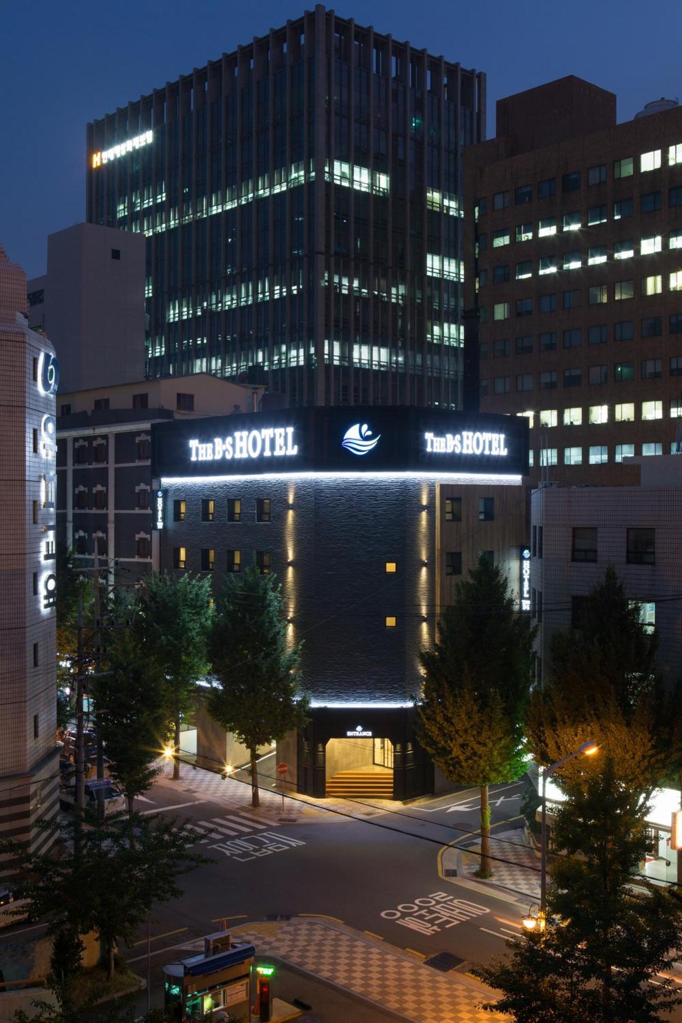 The Bs Hotel Busan Station Exterior photo